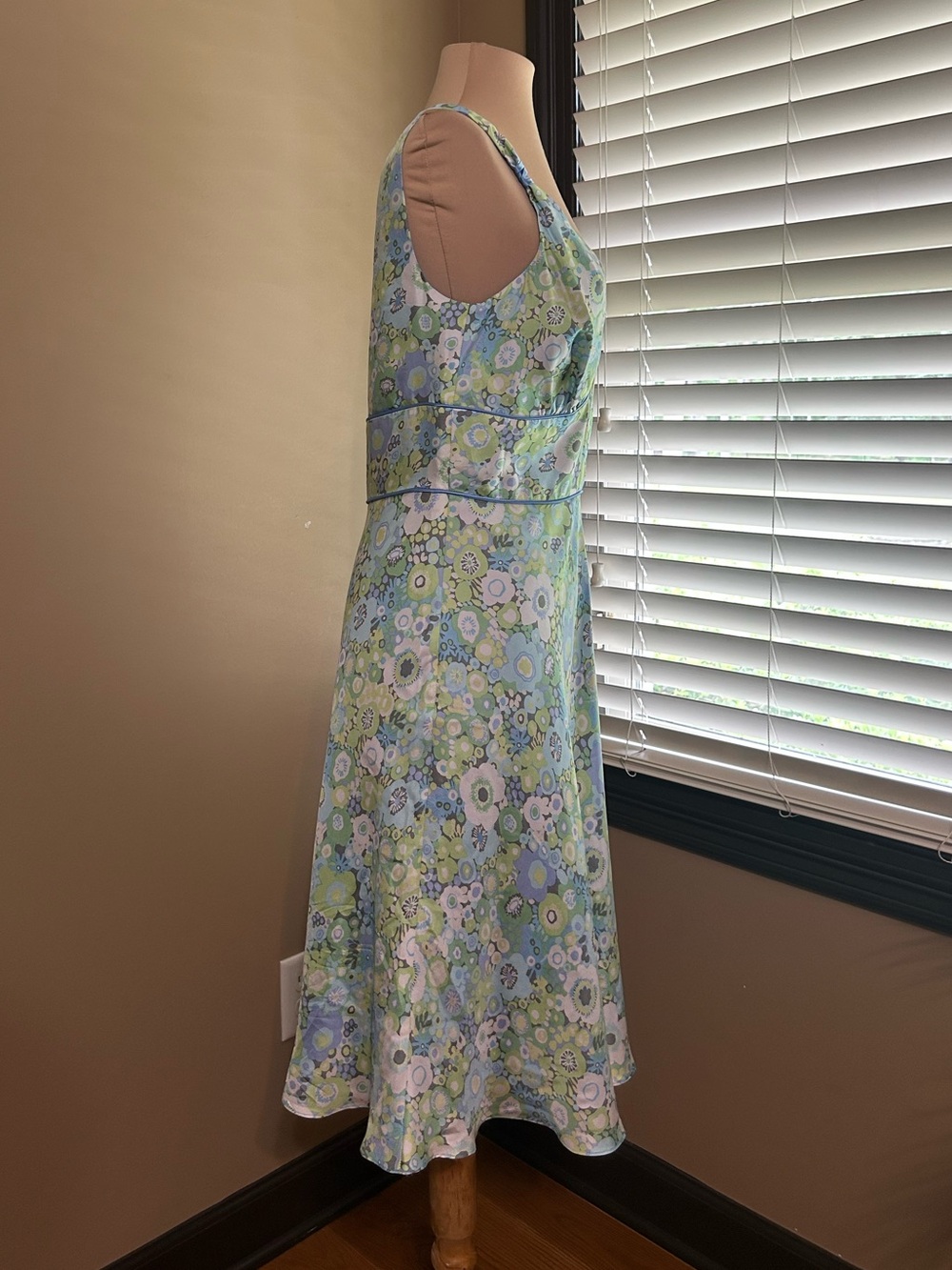 Sigrid Olsen Blue Satin Lined Dress with Floral Trim - Picture 3 of 6